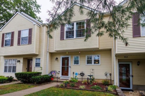 812 Darlington Dr, Old Bridge, NJ 08857-3230