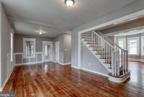 437 Maple Ave, Camden NJ  08106-2054 exterior