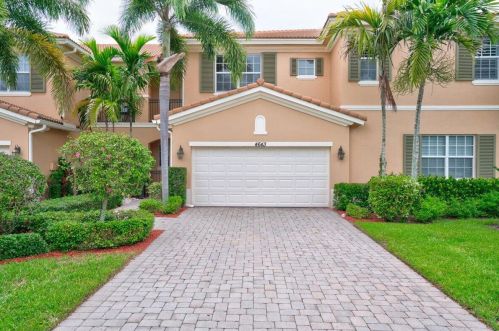 4643 Cadiz Cir, West Palm Beach, FL 33418-8979