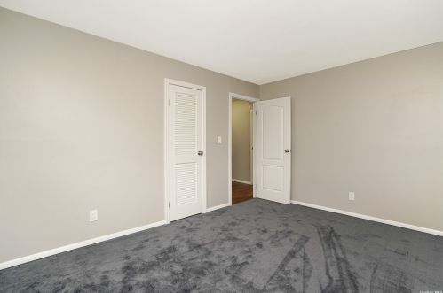 10 Cliftwood Pl, San Remo NY  11754-4011 exterior