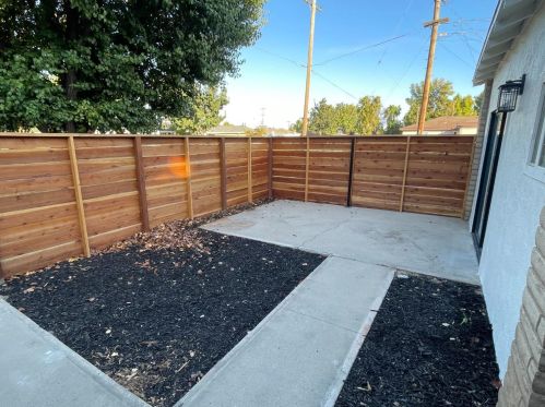 2202 Geneva Dr, Modesto CA  95350-2830 exterior