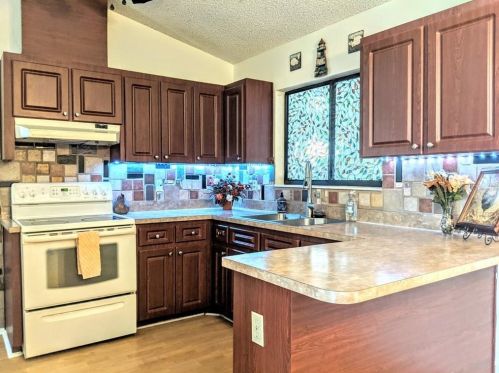 9506 Andy Dr, Port Richey, FL 34669-3724