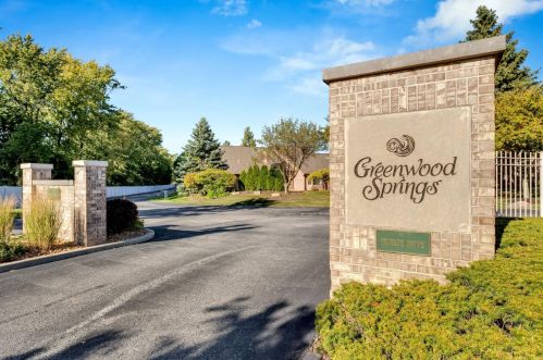 647 Brookside Dr, Crown Point IN  46307-4369 exterior