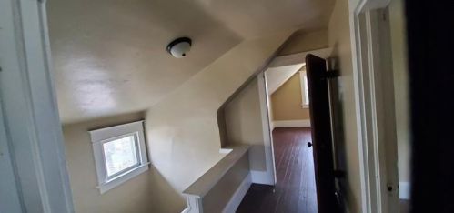 5 Laurel Ave, New Castle PA  16101-2353 exterior