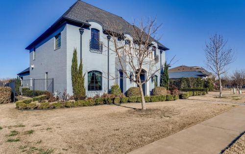 5128 Peach Willow Ln, Fort Worth, TX 76109-2002