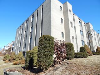 504 Orchard Ave, Pittsburgh PA  15202-3129 exterior