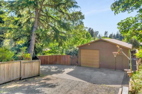 3802 Chanate Rd, Santa Rosa CA  95404-1840 exterior