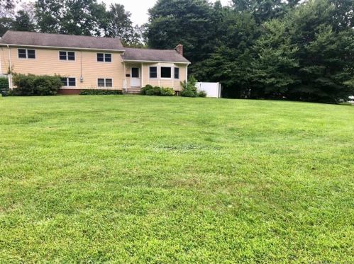 473 Pepper Ridge Rd, Stamford, CT 06905-2419