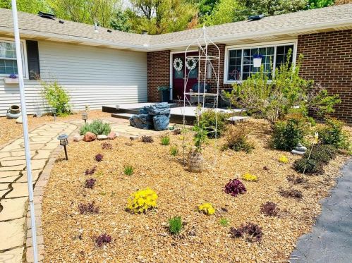 221 150, Valpo IN  46383-9559 exterior