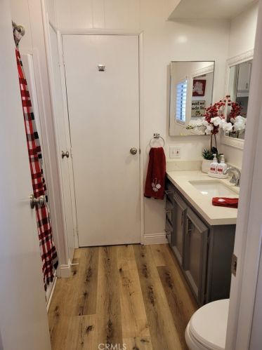 5215 Chapman Ave, Orange CA  92869-4234 exterior