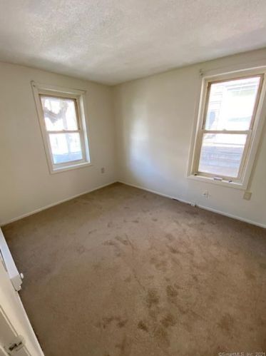 19 Portland St, Middletown CT  06457-2209 exterior