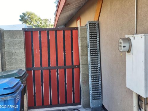 3135 Echo Ln, Phoenix AZ  85051-6016 exterior