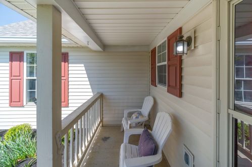 403 Retreat Ln, Marysville, OH 43040-8635
