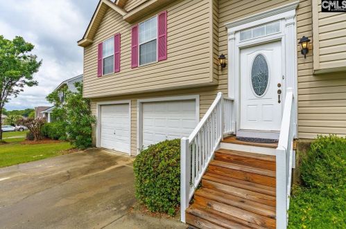 111 Cherry Grove Dr, Cayce-West Columbia, SC 29170-3069