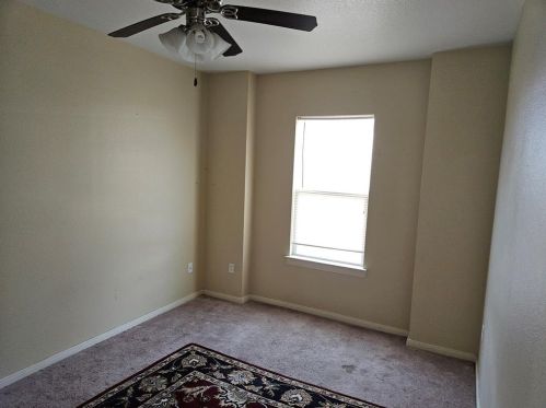 614 44 St, Galveston TX 77550-3702 exterior