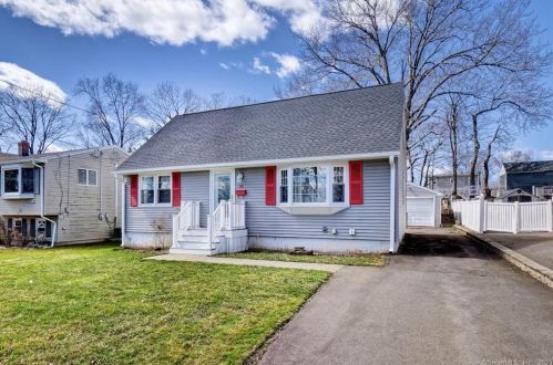 40 Kennedy Dr, New Britain, CT 06051-4116