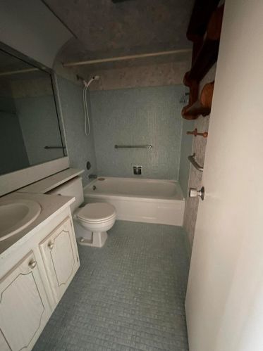 61 Hastings D, West Palm Beach FL  33417-1205 exterior