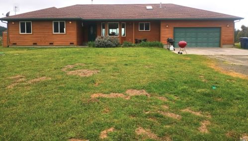 5480 Canyon Rd, Willits CA  95490-9242 exterior