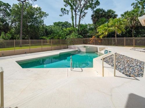 6656 Trail Blvd, Naples FL  34108-2903 exterior
