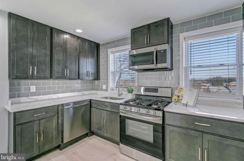 5118 Just St, Washington, DC 20019-5560