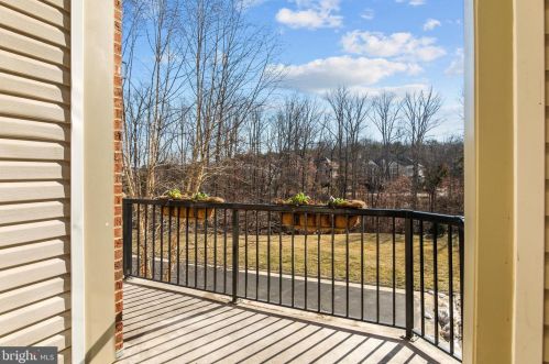 22476 Dinah Pl, Leesburg VA 20175-4808 exterior