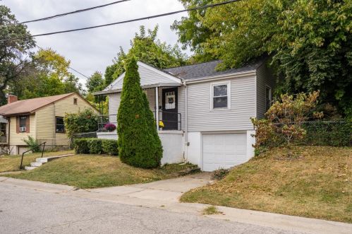 3929 Avilla Pl, Cincinnati, OH 45212-4001