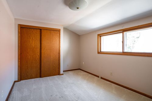 2555 72, Milwaukee WI 53219-2529 exterior