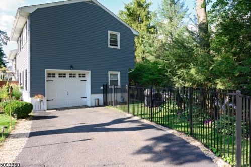 21 Deroon Ave, Paterson, NJ 07508-2531