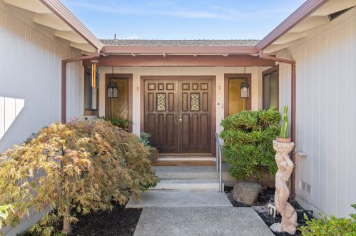 1999 Edgehill Ct, San Leandro CA  94577-6302 exterior