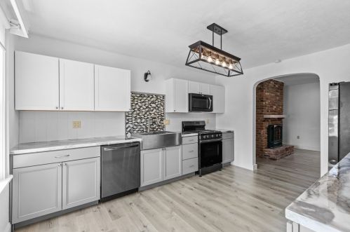 25 College St, Canonsburg, PA 15317-1343