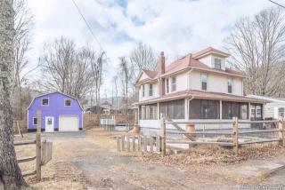 14 Jay St, Phoenicia, NY 12464-5209