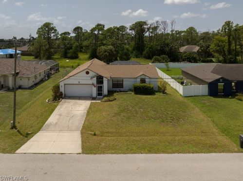 612 4th Ter, Cape Coral FL  33909-2002 exterior