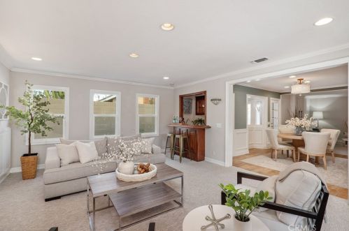 2670 Pampas St, Orange CA  92865-2118 exterior
