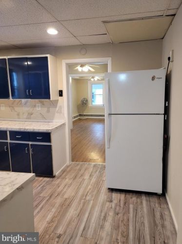205 California Ave, Atlantic City, NJ 08401-3823