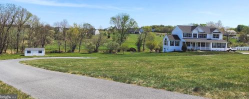 39068 Irish Corner Rd, Lovettsville VA  20180-2742 exterior