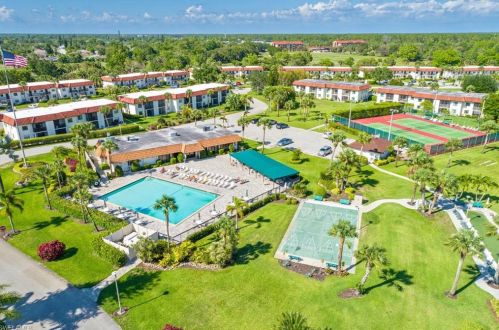 4333 27th Ct, Naples FL  34116-7959 exterior