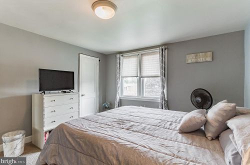 231 Spruce St, Manor PA 19036-1019 exterior