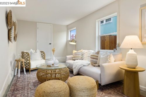 5117 Fairfax Ave, Oakland CA  94601-5410 exterior