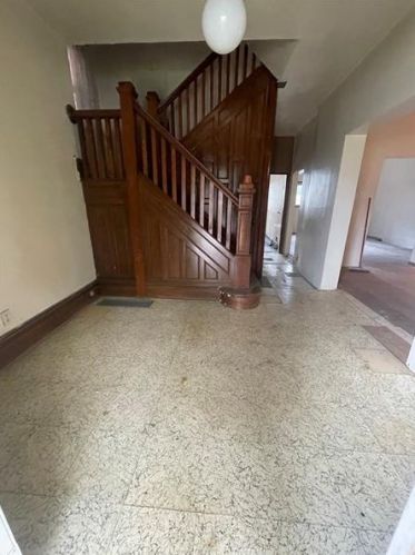 1931 Broadway Ave, Pittsburgh PA  15216-3170 exterior