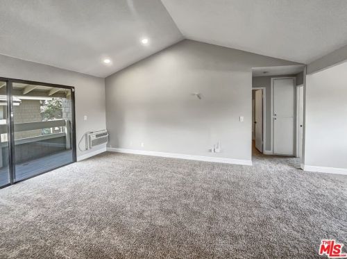 234 Springview, Irvine CA  92620-1970 exterior