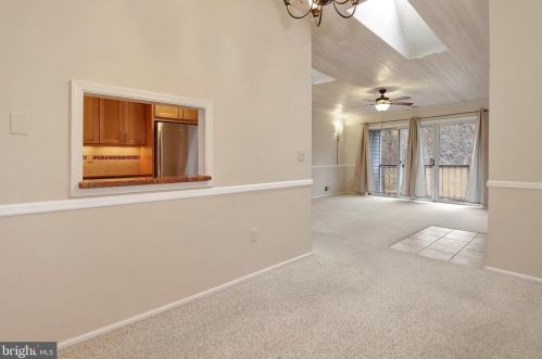 73 Juniper Way, Trenton NJ  08619-4612 exterior