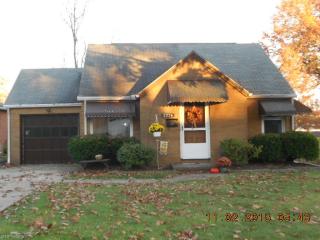 2226 Clarendon Ave, Canton OH  44706-5303 exterior