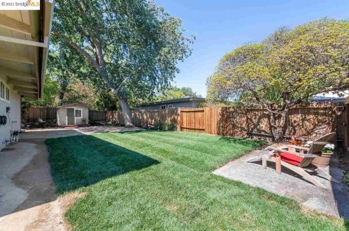 1890 Eloise Ave, Concord CA  94523-2102 exterior