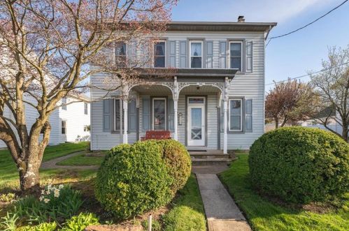 232 Front St, Alburtis, PA 18011-9354