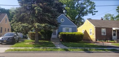 125 Dennis St, Roselle, NJ 07203-2547