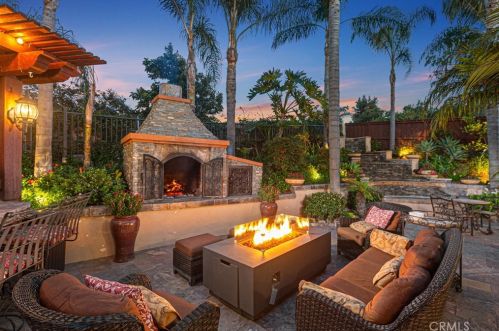 6468 Paseo Cerro, Carlsbad CA  92009-1904 exterior