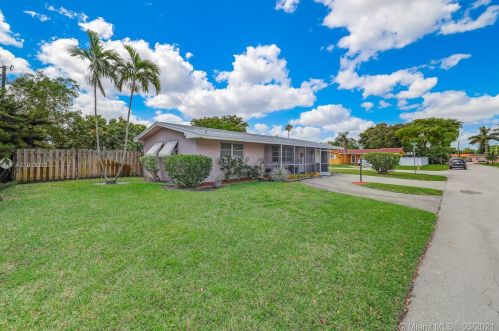 7920 16th St, Hollywood, FL 33024-5152