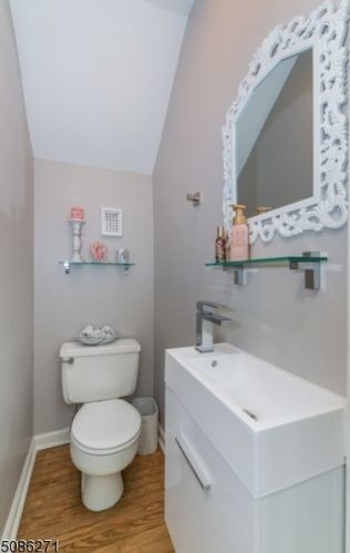 9 Princeton Pl, Montclair NJ  07043-1312 exterior