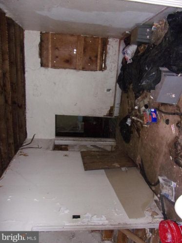 2467 Amber St, Philadelphia PA 19134-3836 exterior