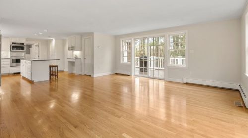 18 Goulding St, Sherborn MA 01770-1633 exterior